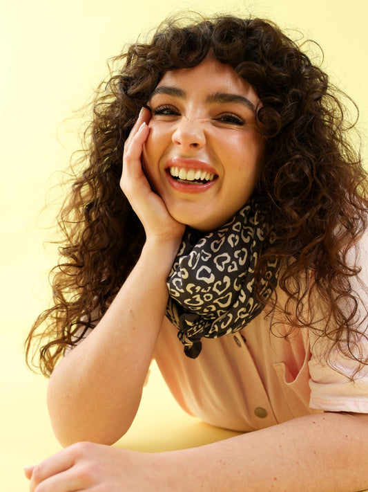Foulard Adulte Leo Gris 100 cm