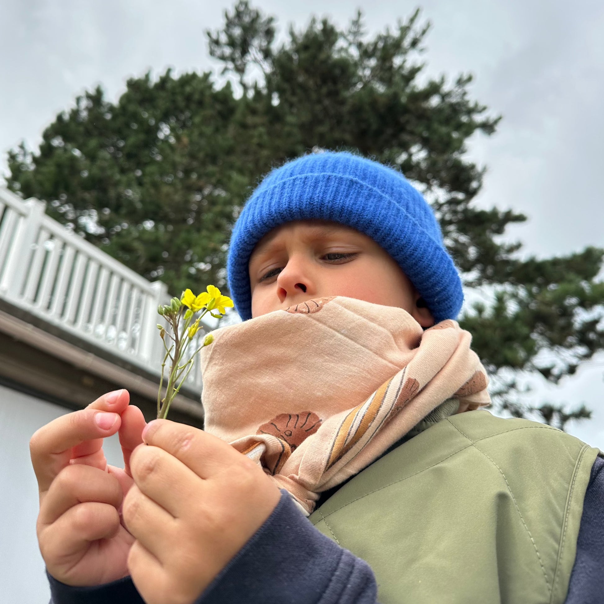 Foulards Bébé, Enfant et Adulte Venez découvrir nos foulards pour toute la famille, fabriqués en Inde grâce à la méthode du blockprint.