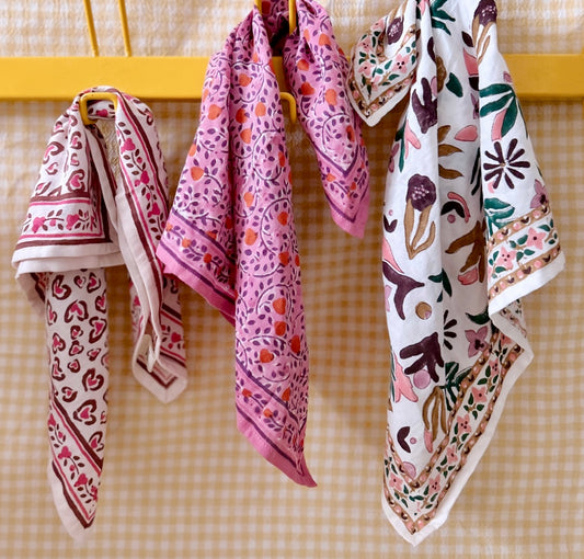 Foulard Bébé Enfant Leo Cerise  50 cm